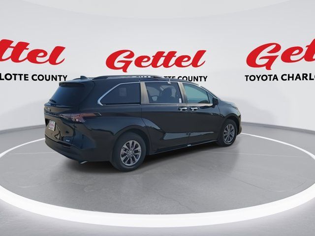 2025 Toyota Sienna XLE