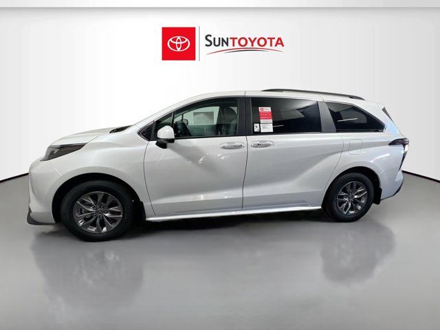 2025 Toyota Sienna XLE