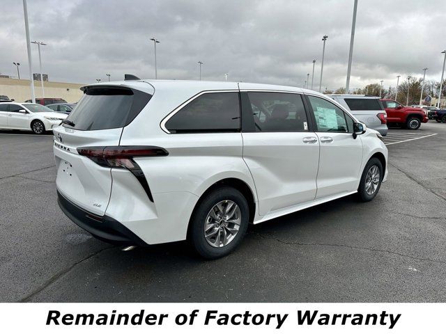 2025 Toyota Sienna XLE