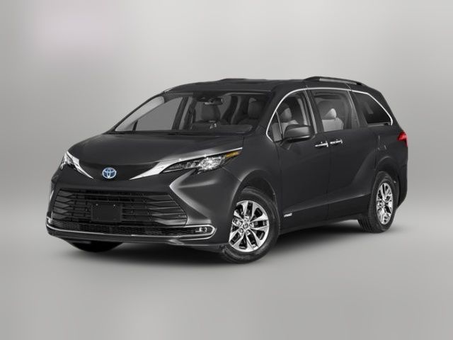 2025 Toyota Sienna XLE