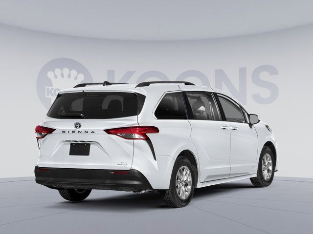 2025 Toyota Sienna XLE