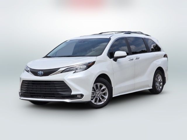 2025 Toyota Sienna XLE