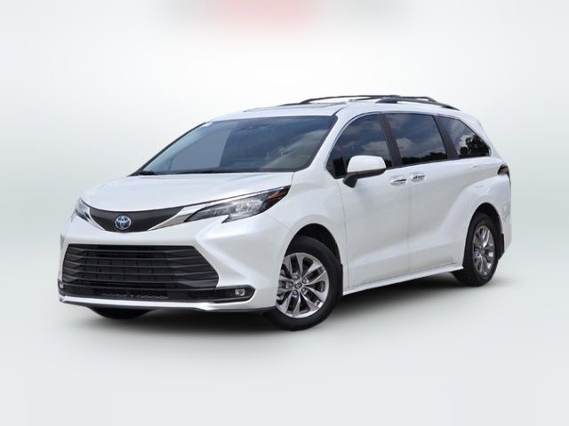 2025 Toyota Sienna XLE
