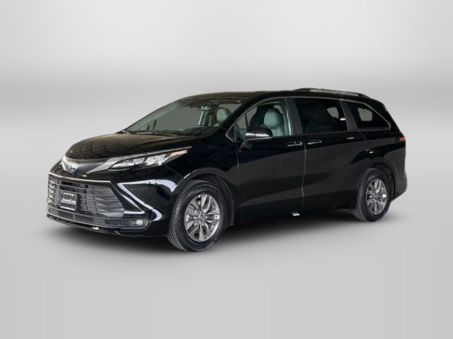 2025 Toyota Sienna XLE
