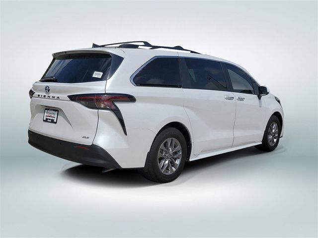 2025 Toyota Sienna XLE