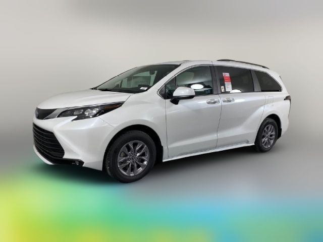 2025 Toyota Sienna XLE