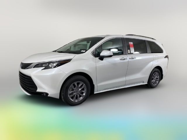 2025 Toyota Sienna XLE