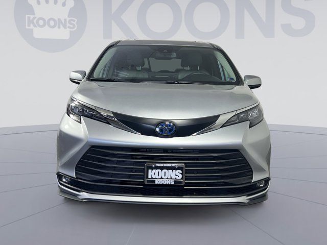 2025 Toyota Sienna XLE