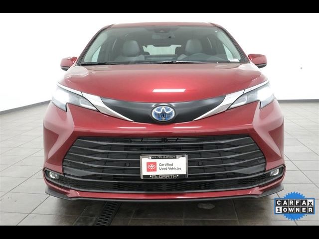 2025 Toyota Sienna XLE