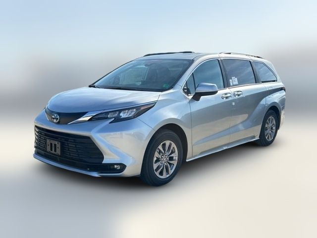 2025 Toyota Sienna XLE