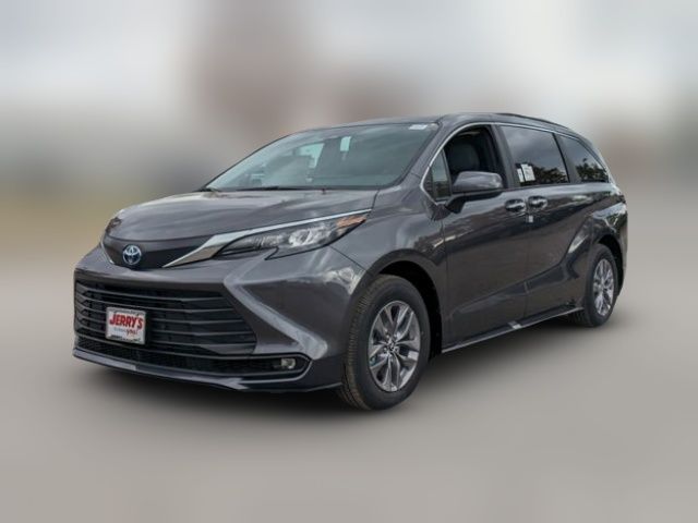 2025 Toyota Sienna XLE