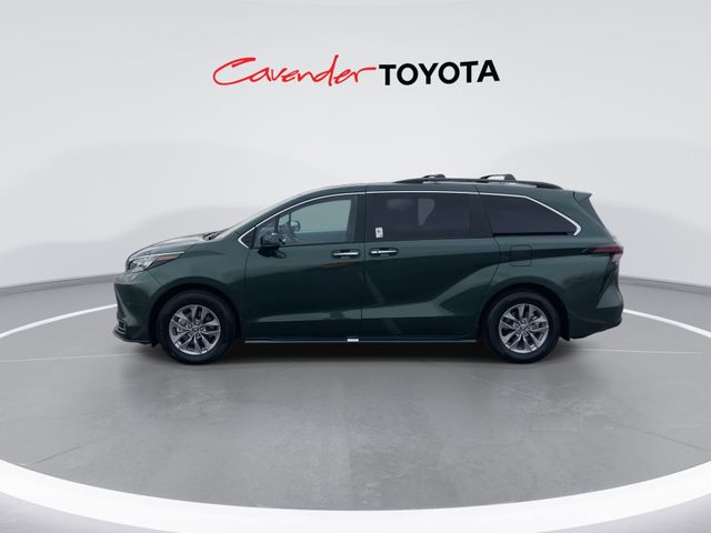 2025 Toyota Sienna XLE