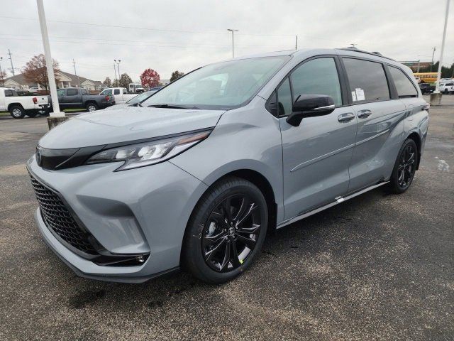 2025 Toyota Sienna XSE