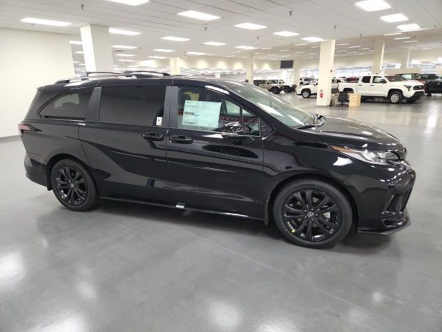 2025 Toyota Sienna XSE