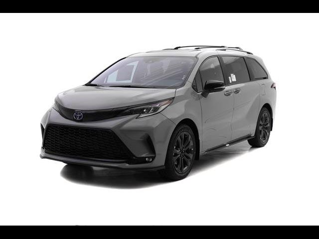 2025 Toyota Sienna XSE