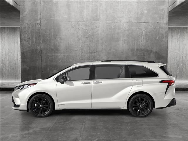 2025 Toyota Sienna XSE