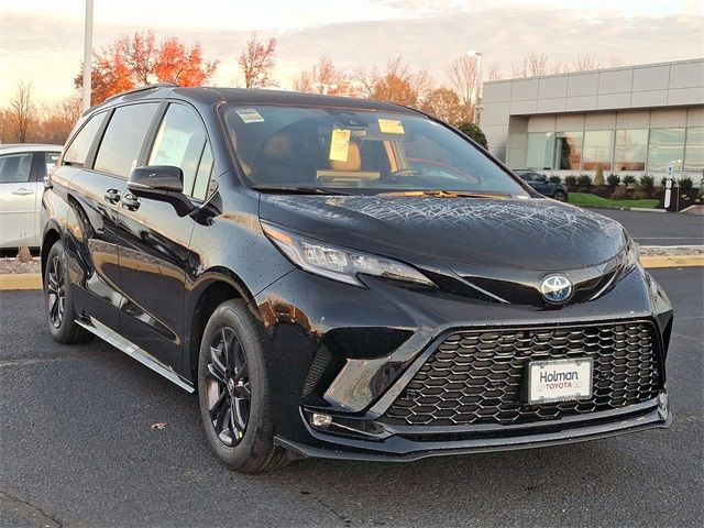 2025 Toyota Sienna XSE