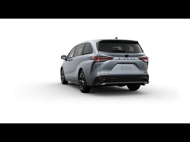 2025 Toyota Sienna XSE