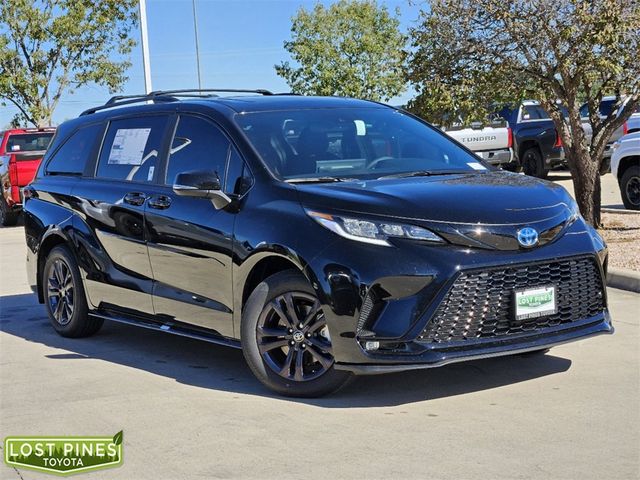 2025 Toyota Sienna XSE