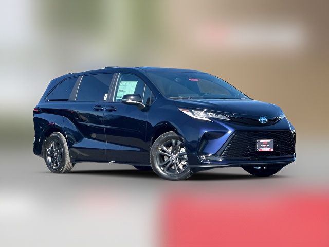 2025 Toyota Sienna XSE