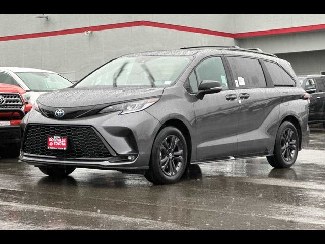 2025 Toyota Sienna XSE