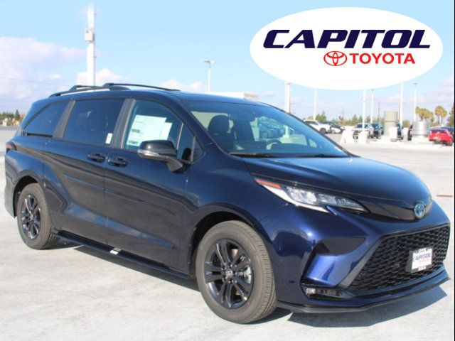 2025 Toyota Sienna XSE