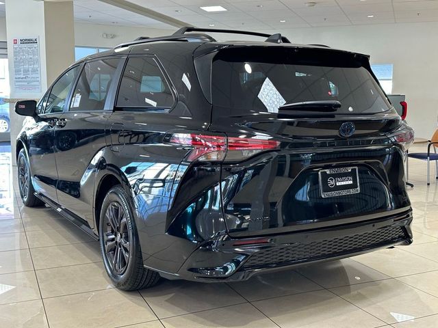 2025 Toyota Sienna XSE