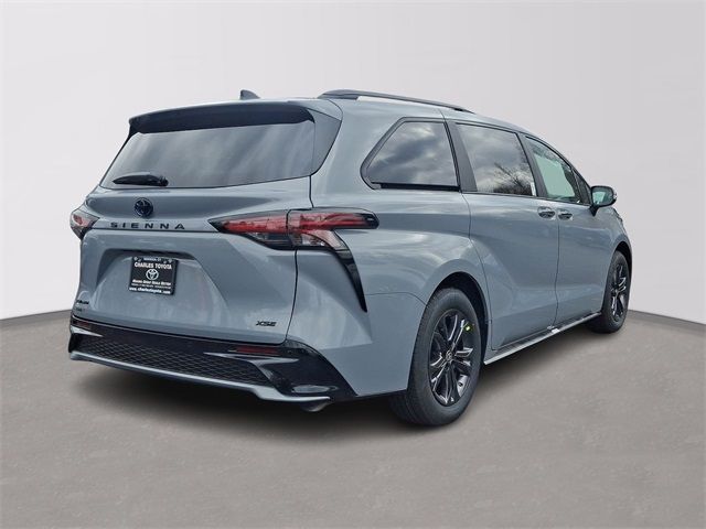 2025 Toyota Sienna XSE