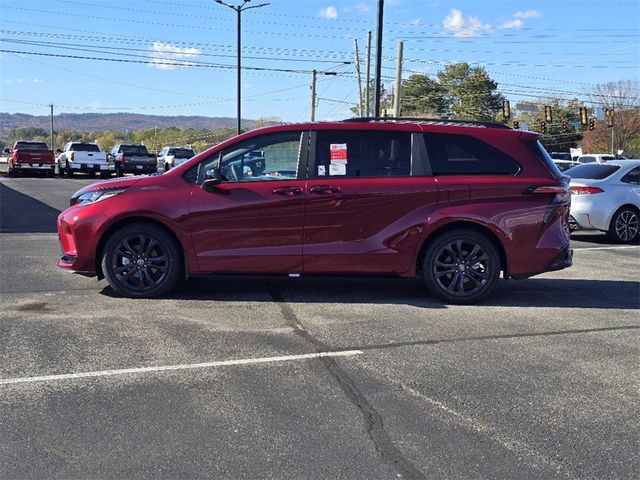 2025 Toyota Sienna XSE