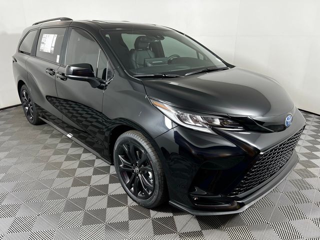 2025 Toyota Sienna XSE