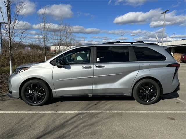 2025 Toyota Sienna XSE