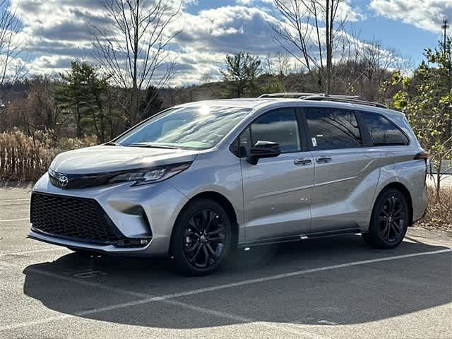 2025 Toyota Sienna XSE