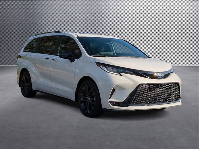 2025 Toyota Sienna XSE