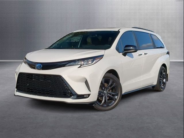 2025 Toyota Sienna XSE