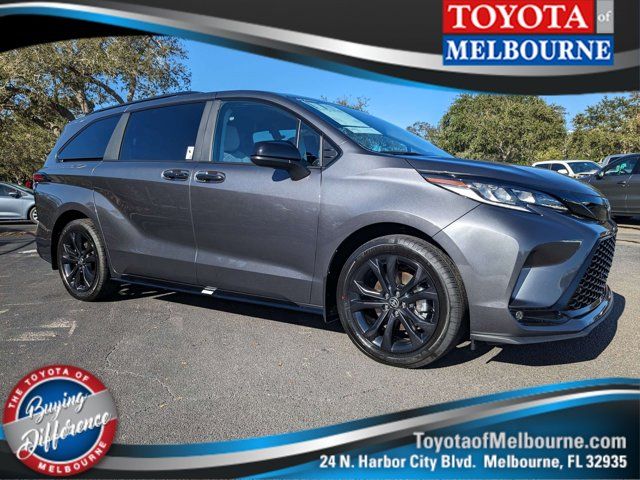 2025 Toyota Sienna XSE