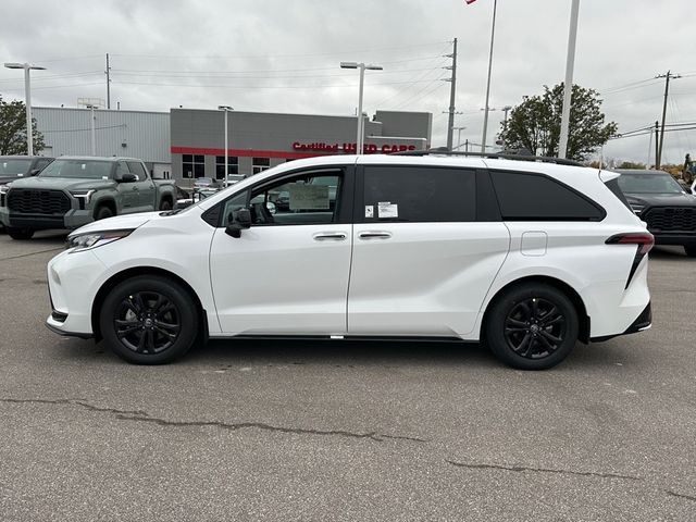 2025 Toyota Sienna XSE