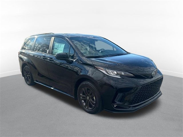 2025 Toyota Sienna XSE