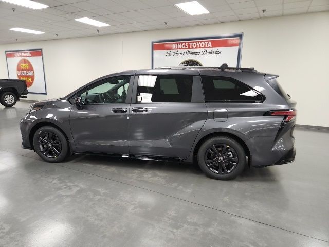 2025 Toyota Sienna XSE