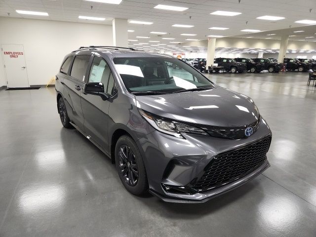 2025 Toyota Sienna XSE