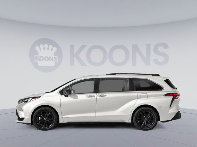 2025 Toyota Sienna XSE