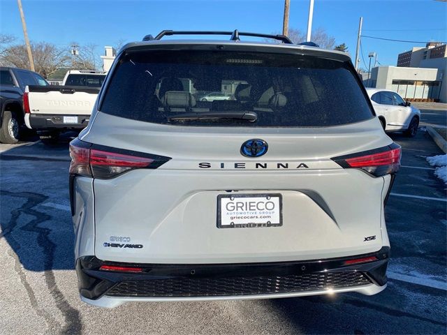 2025 Toyota Sienna XSE