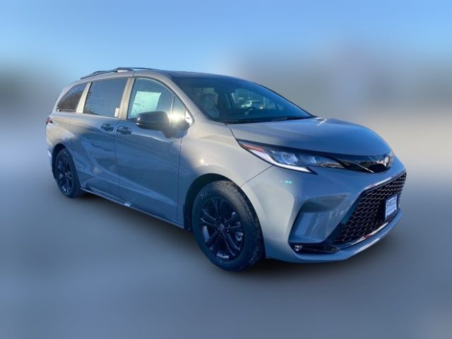 2025 Toyota Sienna XSE