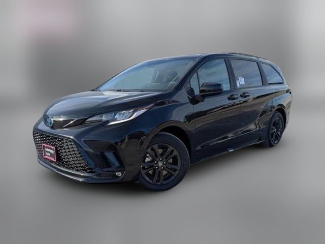 2025 Toyota Sienna XSE