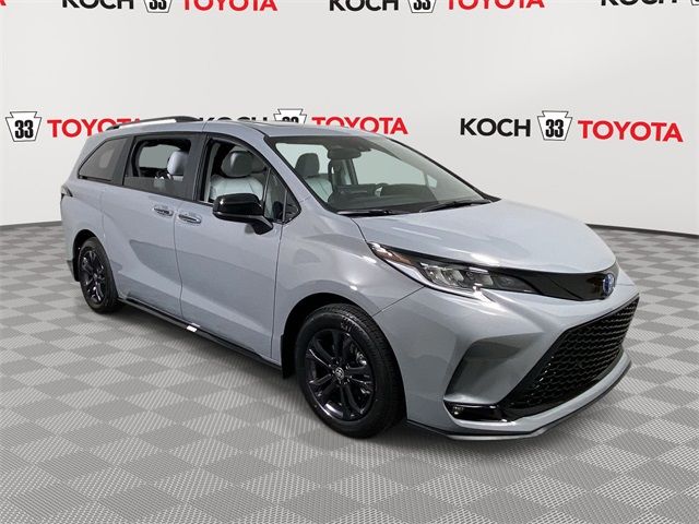 2025 Toyota Sienna XSE