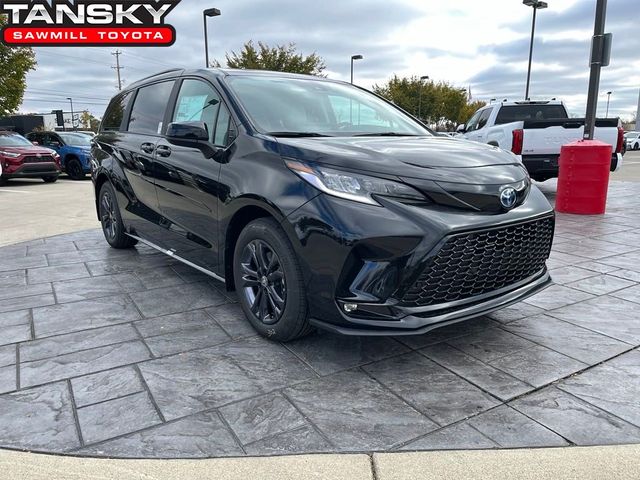 2025 Toyota Sienna XSE