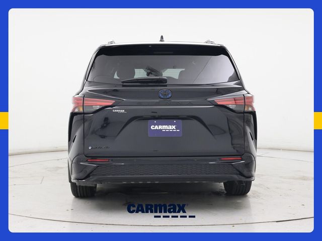 2025 Toyota Sienna XSE