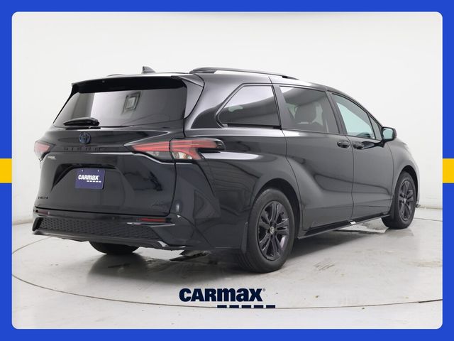 2025 Toyota Sienna XSE