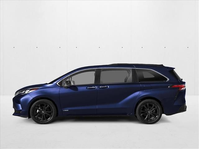 2025 Toyota Sienna XSE
