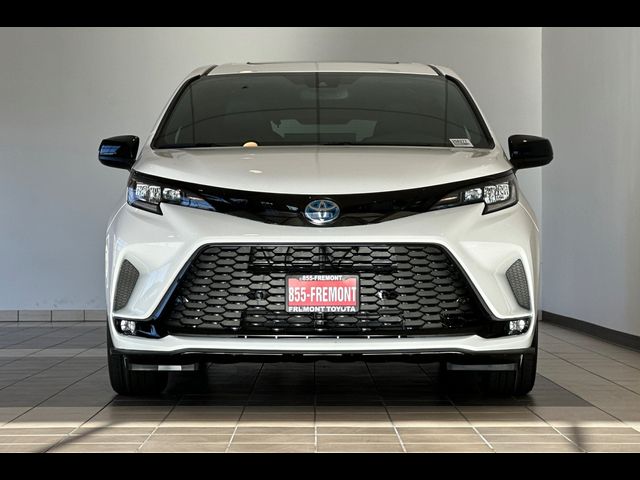 2025 Toyota Sienna XSE