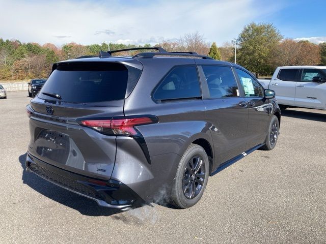 2025 Toyota Sienna XSE